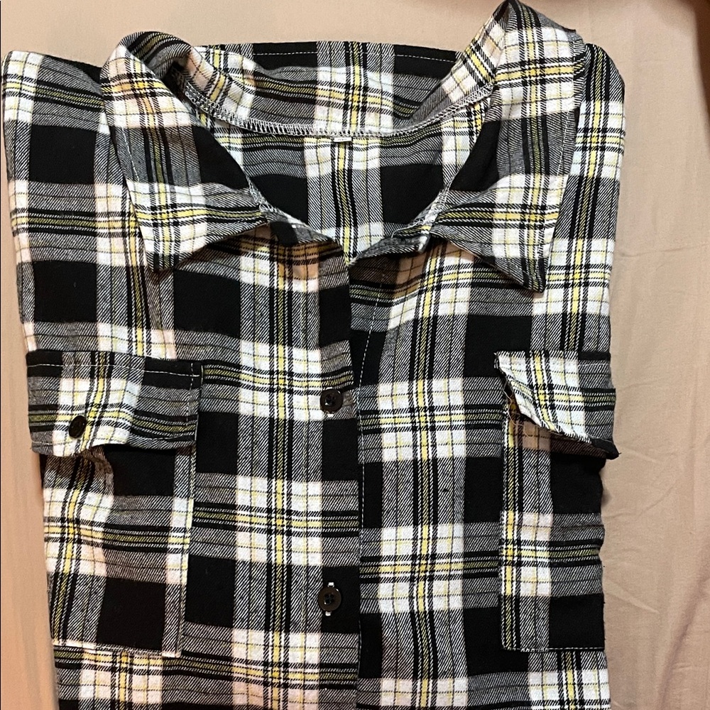Black and White Plaid Flannel Button-Up Shirt